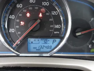2015 Toyota RAV4 Limited with VIN 2T3YFREV2FW167829, listed as a IAAI auction lot 41504747 with 132,488 mi miles. Bid and sale history available at carsss.com. Image 15.