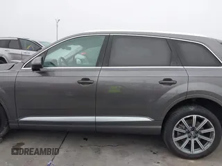 2018 Audi Q7 Premium Plus with VIN WA1LHAF70JD040387, listed as a IAAI auction lot 41087797 with 75,031 mi miles. Bid and sale history available at carsss.com. Image 13.