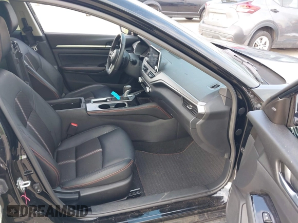 2024 Nissan Altima SR with VIN 1N4BL4CV1RN424324, listed as a IAAI auction lot 42080315 with 19,510 mi miles and . Bid and sale history available at DreamBid. Image 5.