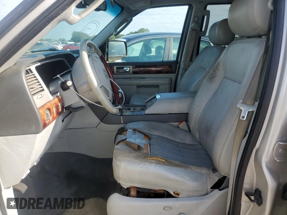 2005 Lincoln Navigator Luxury with VIN 5LMFU27545LJ15856, listed as a Copart auction lot 70311514 with 156,710 mi miles and Salvage Title. Bid and sale history available at carsss.com. Image 7.
