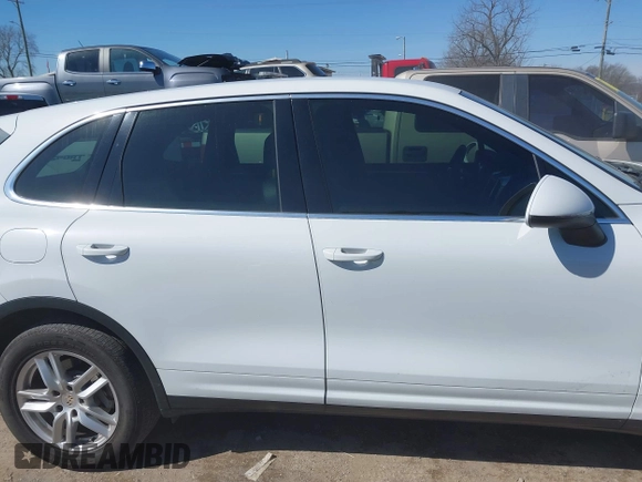2015 Porsche Cayenne Diesel with VIN WP1AF2A28FLA30738, listed as a IAAI auction lot 41574573 with 210,419 mi miles and . Bid and sale history available at DreamBid. Image 14.