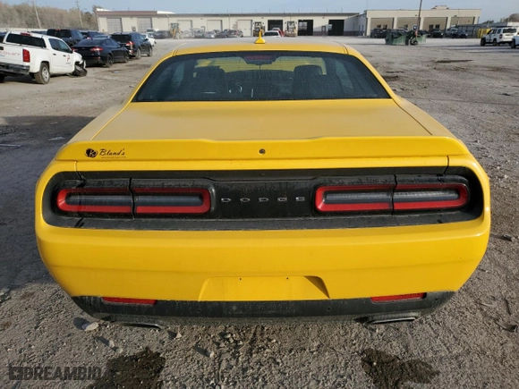 2017 Dodge Challenger GT with VIN 2C3CDZGG0HH580919, listed as a Copart auction lot 77186514 with 102,816 mi miles and Non Repairable. Bid and sale history available at carsss.com. Image 6.