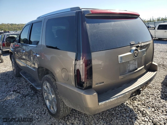2007 Cadillac Escalade with VIN 1GYFK63887R368581, listed as a Copart auction lot 74279154 with 233,379 mi miles and Salvage Title. Bid and sale history available at carsss.com. Image 2.