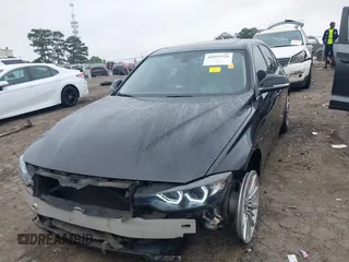 2013 BMW 3 Series 328i z VIN WBA3A5G54DNP20416, wystawiony jako IAAI lot #42092526 z przebiegiem 136 545 mil mil oraz . Historia ofert i sprzedaży dostępna na DreamBid. Obrazek 13.