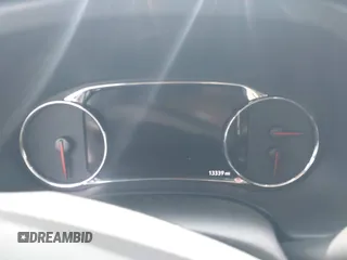 2023 GMC Acadia SLT z VIN 1GKKNML49PZ252503, wystawiony jako IAAI lot #42040153 z przebiegiem 13 339 mil mil oraz . Historia ofert i sprzedaży dostępna na DreamBid. Obrazek 7.