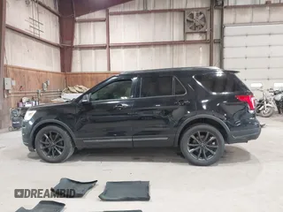 2018 Ford Explorer XLT with VIN 1FM5K7D80JGC32711, listed as a IAAI auction lot 42425696 with 174,863 mi miles and . Bid and sale history available at DreamBid. Image 14.