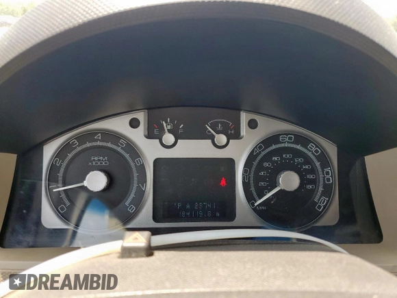 2008 Mercury Mariner с VIN 4M2CU81168KJ12240, выставлен на аукционе Copart как лот 57381845 с пробегом 184 119 миль миль и Списание • Salvage title. История ставок и продаж доступна на DreamBid. Изображение 9.