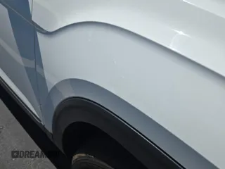 2023 Volkswagen Atlas SE z VIN 1V2HR2CA4PC526289, wystawiony jako IAAI lot #42734426 z przebiegiem 46 454 mil mil oraz . Historia ofert i sprzedaży dostępna na DreamBid. Obrazek 8.