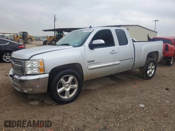 2013 Chevrolet Silverado 1500 LT with VIN 1GCRCSE01DZ370006, listed as a Copart auction lot 51448695 with 177,082 mi miles and Salvage Title. Bid and sale history available at DreamBid. Image 1.