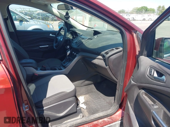 2014 Ford Escape SE with VIN 1FMCU9GX0EUC38743, listed as a IAAI auction lot 42258938 with 223,658 mi miles and . Bid and sale history available at DreamBid. Image 5.