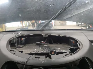 2006 Saturn ION z VIN 1G8AW15B46Z172372, wystawiony jako Copart lot #44358155 z przebiegiem Nie podano mil oraz Szkoda całkowita • Salvage title. Historia ofert i sprzedaży dostępna na DreamBid. Obrazek 9.