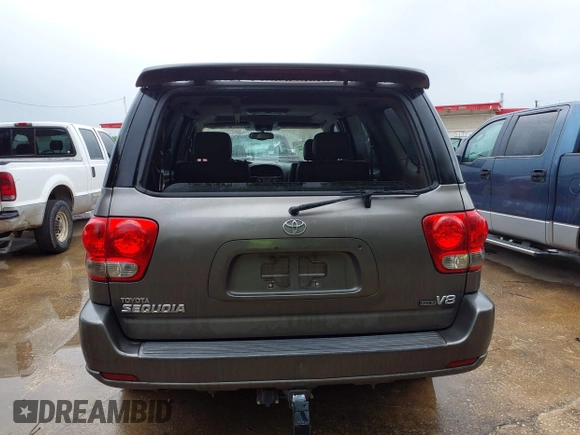2006 Toyota Sequoia Limited with VIN 5TDZT38A36S268141, listed as a IAAI auction lot 41935258 with 272,352 mi miles and . Bid and sale history available at DreamBid. Image 16.