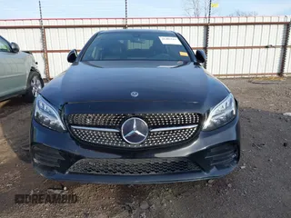 2019 Mercedes-Benz C 300 with VIN 55SWF8EB7KU300557, listed as a IAAI auction lot 41405666 with 72,238 mi miles and . Bid and sale history available at carsss.com. Image 12.