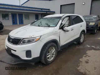 2015 Kia Sorento LX with VIN 5XYKTCA61FG615065, listed as a Copart auction lot 60558095 with 131,112 mi miles and Salvage title. Bid and sale history available at DreamBid. Image 1.