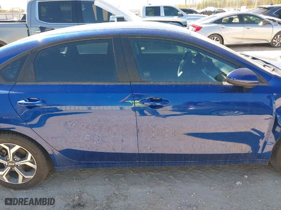 2021 Kia Forte LXS with VIN 3KPF24AD2ME372904, listed as a IAAI auction lot 41798077 with NaN miles. Bid and sale history available at carsss.com. Image 13.