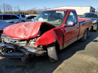 2002 Ford F-150 XL with VIN 1FTRF17W82NA13168, listed as a Copart auction lot 88205265 with 0 mi miles and Salvage Title. Bid and sale history available at carsss.com. Image 1.