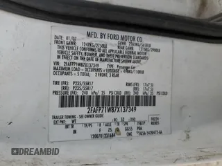 2007 Ford Police Interceptor z VIN 2FAFP71W87X137349, wystawiony jako Copart lot #38533934 z przebiegiem Nie podano mil oraz Szkoda całkowita • Salvage title. Historia ofert i sprzedaży dostępna na DreamBid. Obrazek 12.