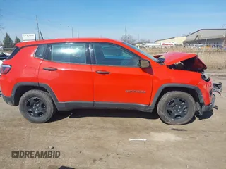 2018 Jeep Compass Sport with VIN 3C4NJCAB2JT169736, listed as a IAAI auction lot 41794046 with 86,998 mi miles. Bid and sale history available at carsss.com. Image 13.