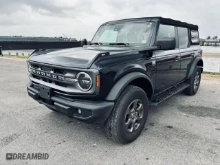 2021 Ford Bronco with VIN 1FMDE5BH8MLA83132, listed as a Copart auction lot 54382935 with 31,192 mi miles and Salvage Title. Bid and sale history available at carsss.com. Image 2.