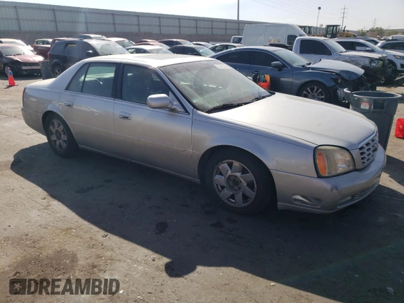 2004 Cadillac DeVille DTS z VIN 1G6KF57994U203706, wystawiony jako Copart lot #76278324 z przebiegiem 203 709 mil mil oraz Szkoda całkowita • Salvage title. Historia ofert i sprzedaży dostępna na DreamBid. Obrazek 4.