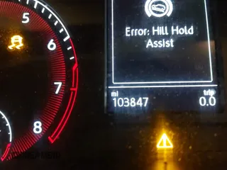 2019 Volkswagen Jetta S z VIN 3VWCB7BU9KM194136, wystawiony jako IAAI lot #41463927 z przebiegiem 103 847 mil mil oraz . Historia ofert i sprzedaży dostępna na DreamBid. Obrazek 15.