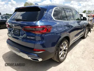 2022 BMW X5 sDrive40i with VIN 5UXCR4C07N9J90323, listed as a Copart auction lot 54746122 with 13,299 mi miles. Bid and sale history available at carsss.com. Image 4.