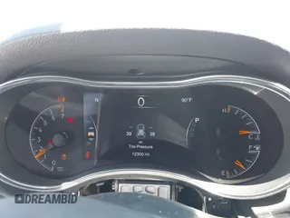 2020 Jeep Grand Cherokee Limited X z VIN 1C4RJFBG5LC388055, wystawiony jako IAAI lot #42120852 z przebiegiem 12 300 mil mil oraz . Historia ofert i sprzedaży dostępna na DreamBid. Obrazek 7.