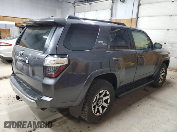 2021 Toyota 4Runner TRD Off Road Premium with VIN JTERU5JR1M5841349, listed as a Copart auction lot 59751845 with 44,696 mi miles and Clean title. Bid and sale history available at DreamBid. Image 3.