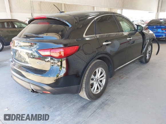2017 Infiniti QX70 z VIN JN8CS1MU1HM143574, wystawiony jako IAAI lot #42546397 z przebiegiem 103 624 mil mil oraz . Historia ofert i sprzedaży dostępna na DreamBid. Obrazek 4.