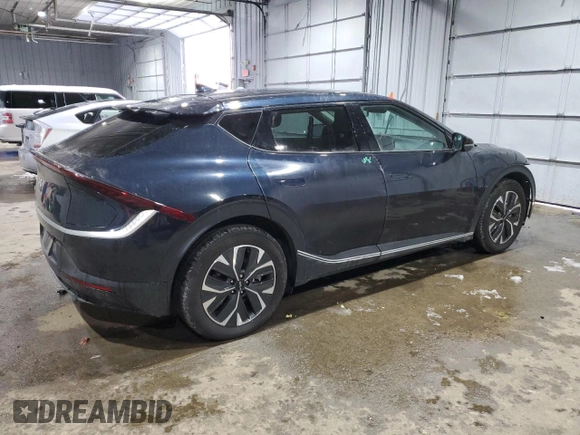 2022 Kia EV6 Light with VIN KNDC34LB8N5071384, listed as a Copart auction lot 88731405 with 15,528 mi miles and Salvage Title. Bid and sale history available at carsss.com. Image 3.