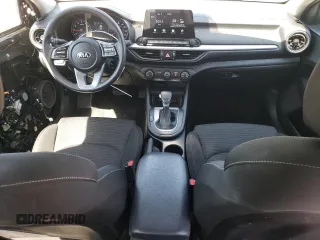 2021 Kia Forte LXS z VIN 3KPF24AD8ME306390, wystawiony jako Copart lot #56256895 z przebiegiem 78 456 mil mil oraz Szkoda całkowita • Salvage title. Historia ofert i sprzedaży dostępna na DreamBid. Obrazek 8.