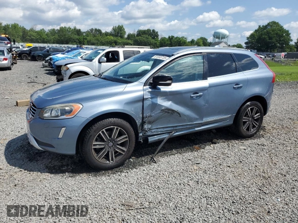 2017 Volvo XC60 Dynamic with VIN YV440MRR8H2168850, listed as a Copart auction lot 61555725 with 71,467 mi miles and Salvage title. Bid and sale history available at DreamBid. Image 1.