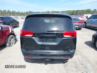 2019 Chrysler Pacifica Limited 35th Anniversary with VIN 2C4RC1GG3KR617683, listed as a IAAI auction lot 41661949 with 79,779 mi miles and . Bid and sale history available at DreamBid. Image 16.