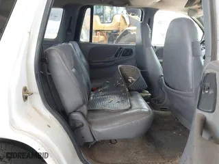 1998 Dodge Durango with VIN 1B4HS28Y0WF202293, listed as a IAAI auction lot 41950462 with 398,463 mi miles. Bid and sale history available at carsss.com. Image 8.