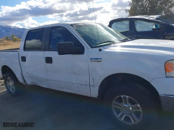 2007 Ford F-150 XLT with VIN 1FTPW14567KD58999, listed as a IAAI auction lot 40896476 with 210,997 mi miles. Bid and sale history available at carsss.com. Image 13.