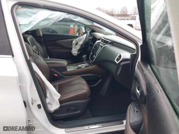2016 Nissan Murano SV with VIN 5N1AZ2MG2GN171273, listed as a IAAI auction lot 41748919 with 558,639 mi miles. Bid and sale history available at carsss.com. Image 5.