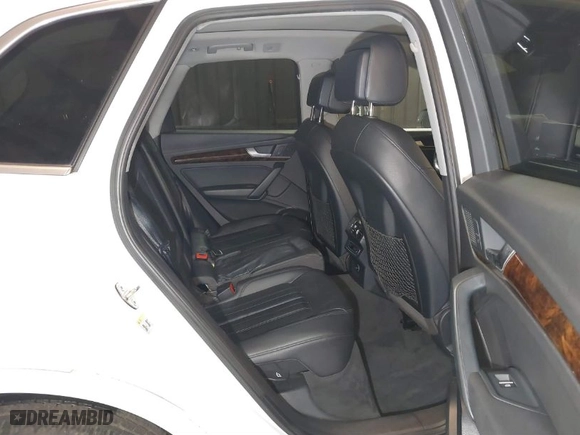 2018 Audi Q5 Premium Plus with VIN WA1BNAFY8J2053400, listed as a IAAI auction lot 41776252 with 104,140 mi miles. Bid and sale history available at carsss.com. Image 8.
