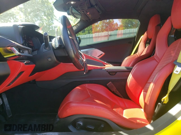 2020 Chevrolet Corvette 3LT z VIN 1G1Y82D48L5103767, wystawiony jako Copart lot #62207104 z przebiegiem 20 729 mil mil oraz Czysty tytuł • Clean title. Historia ofert i sprzedaży dostępna na DreamBid. Obrazek 7.