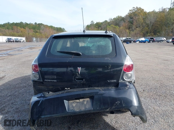 2010 Pontiac Vibe 1SA z VIN 5Y2SP6E80AZ417279, wystawiony jako IAAI lot #41029040 z przebiegiem 150 087 mil mil oraz . Historia ofert i sprzedaży dostępna na DreamBid. Obrazek 17.