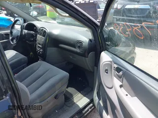 2005 Dodge Caravan SXT z VIN 2D4GP44L35R498670, wystawiony jako IAAI lot #42278939 z przebiegiem Nie podano mil oraz . Historia ofert i sprzedaży dostępna na DreamBid. Obrazek 5.