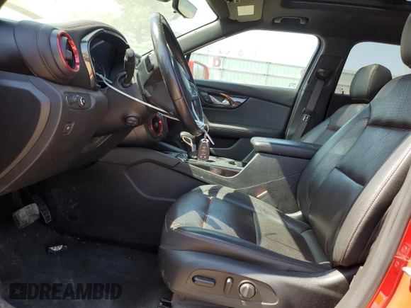 2020 Chevrolet Blazer RS z VIN 3GNKBKRS2LS718527, wystawiony jako Copart lot #53258935 z przebiegiem 65 996 mil mil oraz Szkoda całkowita • Salvage title. Historia ofert i sprzedaży dostępna na DreamBid. Obrazek 7.