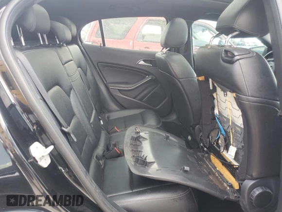 2016 Mercedes-Benz GLA 250 z VIN WDCTG4EB6GJ219120, wystawiony jako Copart lot #55819745 z przebiegiem 141 372 mil mil oraz Nie do naprawy • Non repairable. Historia ofert i sprzedaży dostępna na DreamBid. Obrazek 11.
