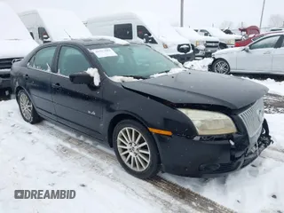 2008 Mercury Milan with VIN 3MEHM07Z68R626416, listed as a IAAI auction lot 41567902 with 287,220 mi miles. Bid and sale history available at carsss.com. Image 1.