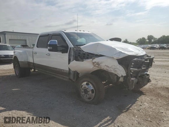 2021 Ford F-350 XL with VIN 1FT8W3DT1MED18581, listed as a Copart auction lot 63862105 with 145,308 mi miles and Salvage title. Bid and sale history available at DreamBid. Image 4.