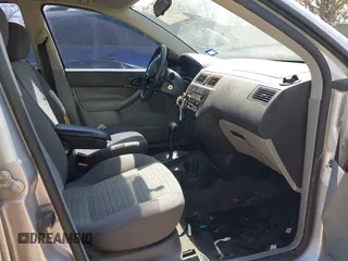 2006 Ford Focus S with VIN 1FAHP34N26W136163, listed as a IAAI auction lot 41775984 with 232,857 mi miles and . Bid and sale history available at carsss.com. Image 5.