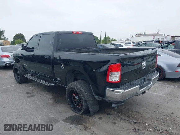 2020 Ram 2500 Tradesman with VIN 3C6UR5CJ1LG284772, listed as a IAAI auction lot 42509335 with 117,339 mi miles and . Bid and sale history available at DreamBid. Image 3.