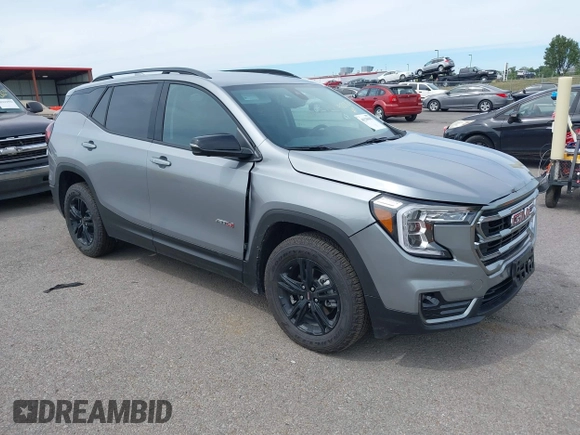 2024 GMC Terrain AT4 with VIN 3GKALYEG8RL267651, listed as a IAAI auction lot 40239602 with 3,589 mi miles and . Bid and sale history available at carsss.com. Image 1.