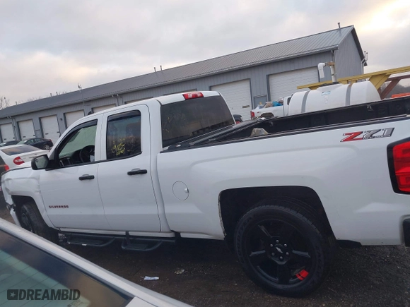 2018 Chevrolet Silverado 1500 LT with VIN 1GCVKREC9JZ119203, listed as a IAAI auction lot 41187466 with 129,125 mi miles. Bid and sale history available at carsss.com. Image 14.
