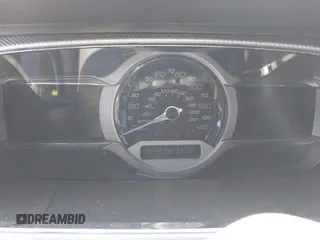 2016 Ford Taurus SHO z VIN 1FAHP2KTXGG153963, wystawiony jako IAAI lot #41825220 z przebiegiem Nie podano mil oraz . Historia ofert i sprzedaży dostępna na DreamBid. Obrazek 14.