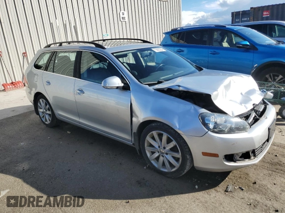 2014 Volkswagen Jetta SportWagen TDI w/Sunroof & Nav with VIN 3VWPL7AJ0EM604378, listed as a Copart auction lot 75892284 with 240,418 mi miles and Non Repairable. Bid and sale history available at carsss.com. Image 4.
